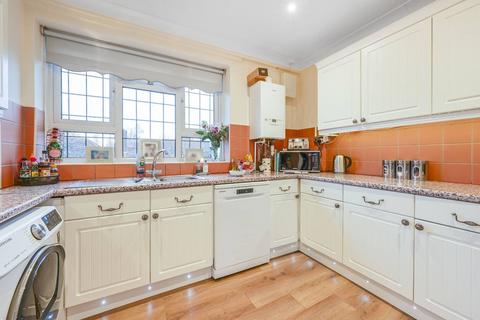 5 Mason Close, London, E16 1LF