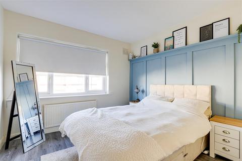 9 Beauvale Crescent, Hucknall, Nottingham, NG15 6PT