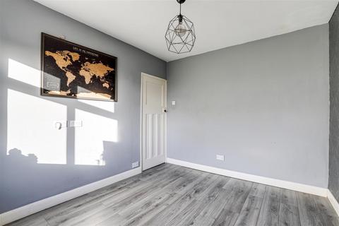 9 Beauvale Crescent, Hucknall, Nottingham, NG15 6PT