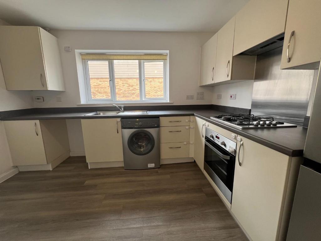 Kitchen 1.JPG