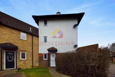 1 bedroom maisonette for sale, Dale Close, COLCHESTER CO3