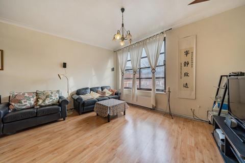 104 Plover Way, London, SE16 7TZ
