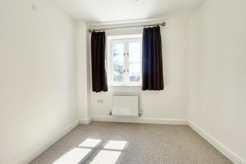 8 Veale Drive, Exeter, EX2 5GW