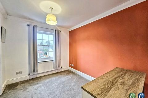 2 bedroom flat for sale, Wheel Lane, Lichfield, WS13 7QP