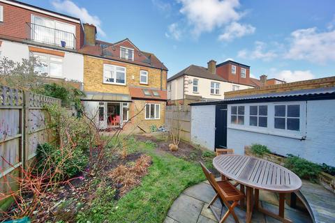 4 bedroom semi-detached house for sale, Thurleigh Road, London, SW12