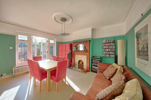 4 bedroom semi-detached house for sale, Thurleigh Road, London, SW12