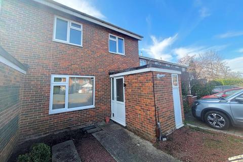 Orchard Way, Addlestone KT15