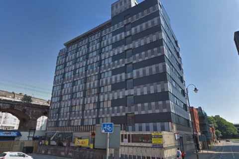 Studio to rent, Bracken House, 44-58 Charles Street, Manchester, M1