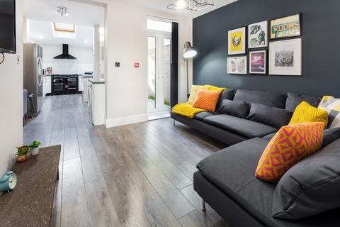 undefined, Redgrave Street, L7 0ED,