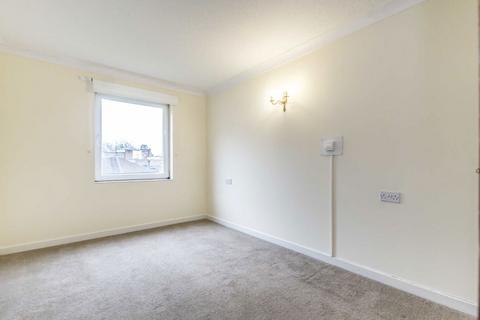 1 bedroom flat to rent, Fishers Lane, London W4