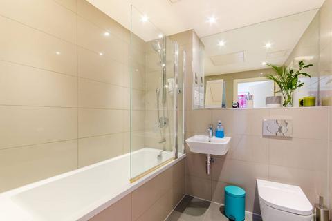 Flat 10, 90 Whiston Road, London, E2 8BW