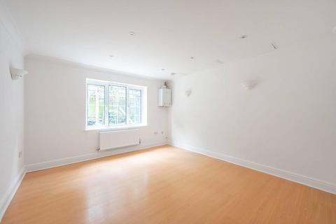 2 bedroom flat to rent, Bewley Street, Colliers Wood, London, SW19