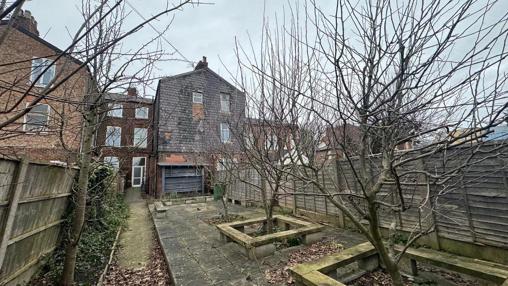 460 garden.jpg