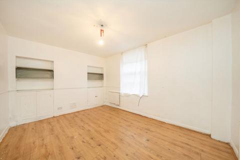 2 bedroom flat for sale, Croftdown Road, London NW5