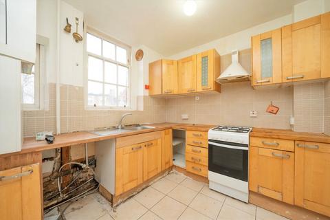 2 bedroom flat for sale, Croftdown Road, London NW5