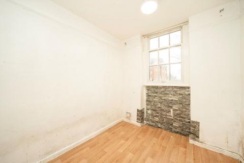 2 bedroom flat for sale, Croftdown Road, London NW5