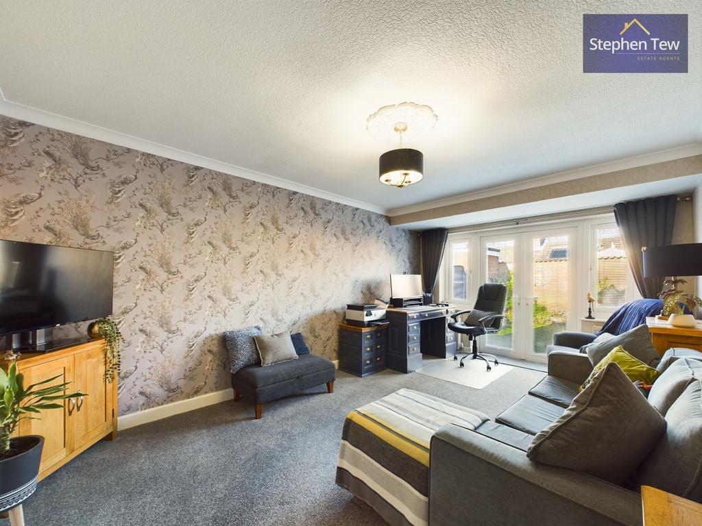 Bedroom 3/Living Room