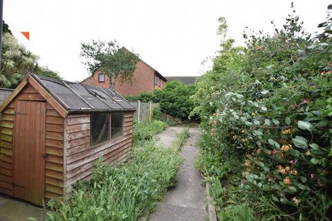 16 Crossfield Road, Clacton-on-sea, CO15 3QT
