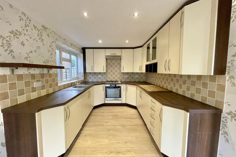 3 bedroom semi-detached house for sale, Valley Road, Newhaven