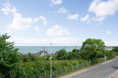 4 bedroom detached house to rent, Joy Lane, Whitstable