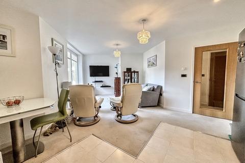 2 bedroom flat for sale, Weymouth