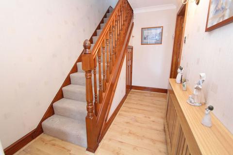 4 Royal Close, Brierley Hill, DY5 3HW