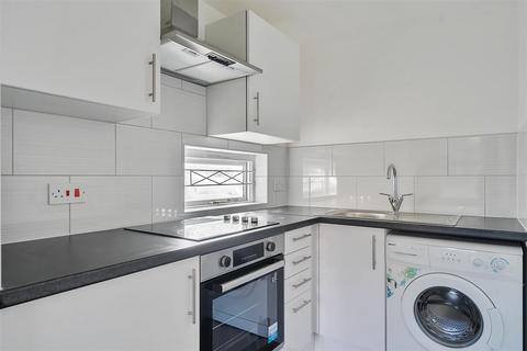 53 Shinners Close, London, SE25 5JQ