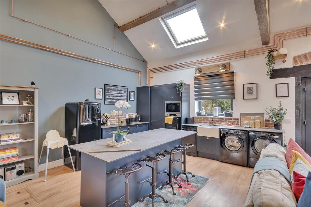 Annexe Kitchen 2.jpg