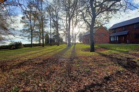 3 bedroom semi-detached house for sale, 8 Poplars Grove, Gloucester GL19