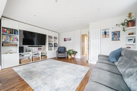 15 Cornwell Road, Old Windsor, Windsor, SL4 2RF