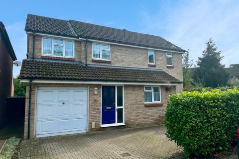 3 bedroom detached house for sale, Chaffinch Close, SANDHURST GU47