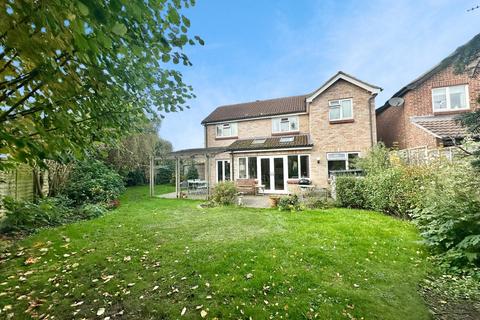 4 Chaffinch Close, College Town, Sandhurst, GU47 0XX