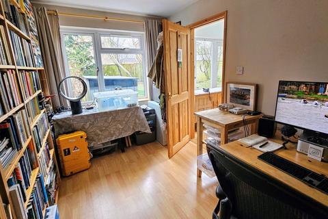 4 Chaffinch Close, College Town, Sandhurst, GU47 0XX