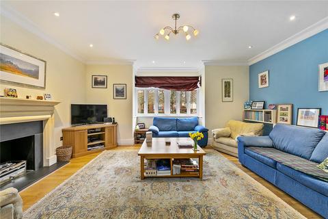 3 Greenlink Walk, Kew, Richmond, TW9 4AF