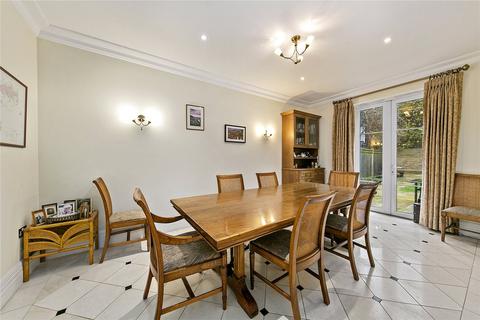 3 Greenlink Walk, Kew, Richmond, TW9 4AF
