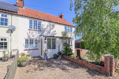 3 bedroom cottage for sale, Norwich Road, Fakenham