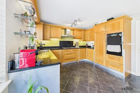 3 Balmoral Drive, Cheadle, Stoke-on-trent, ST10 1WB