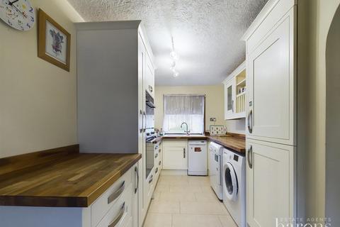 3 bedroom terraced house for sale, Lundy Close, Basingstoke RG24