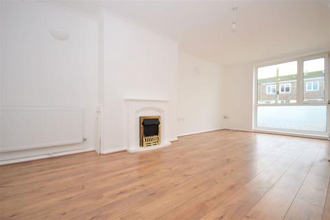 3 bedroom terraced house for sale, Swandene, Pagham, Bognor Regis