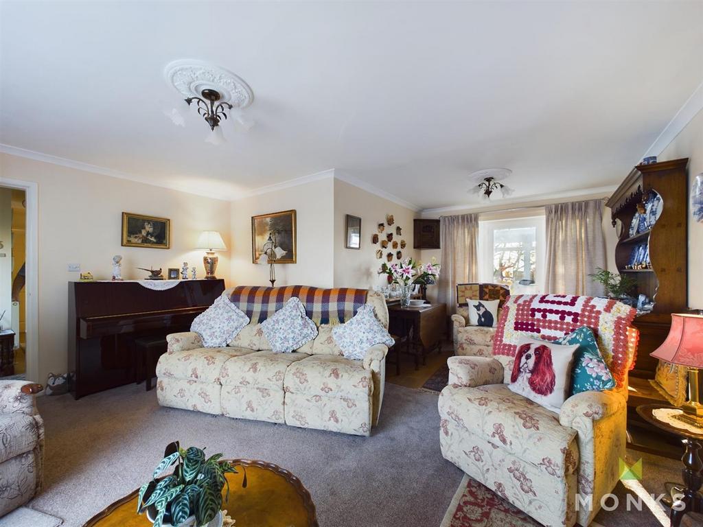 CAM01420 G0-PR0555-STILL001.jpg