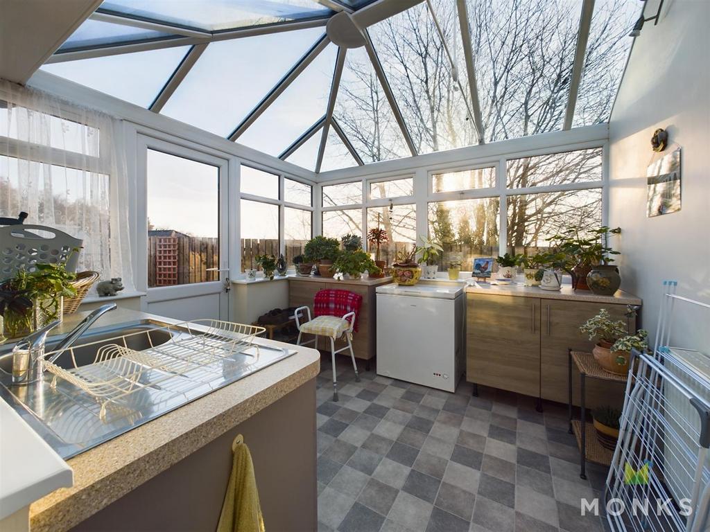 CAM01420 G0-PR0555-STILL005.jpg