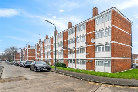 2 bedroom maisonette for sale, Baden Powell House, Ambrook Road, Belvedere, Kent, DA17