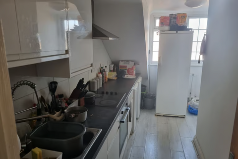 1 bedroom in a house share to rent, Wharf Road, Wraysbury TW19