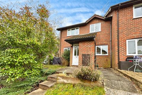 2 bedroom end of terrace house for sale, Shaftesbury Mount, Blackwater, Camberley