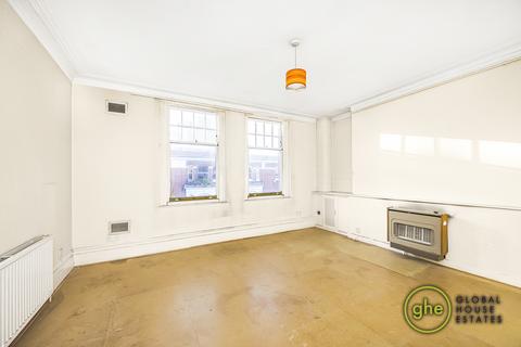 1 bedroom flat for sale, Russell Chambers, Bury Place, London