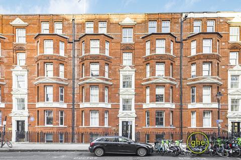 1 bedroom flat for sale, Russell Chambers, Bury Place, London