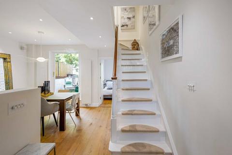 55 Brownlow Road, London, E8 4NS