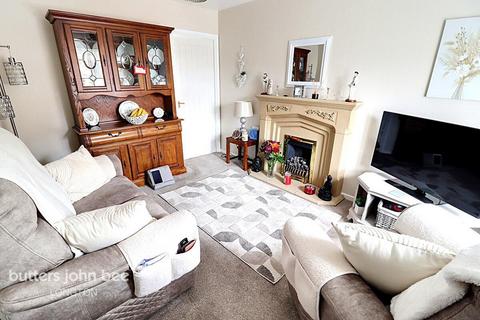 2 bedroom townhouse for sale, Althrop Grove, Stoke-On-Trent