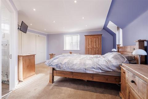 33 Tempest Mead, North Weald, Epping, CM16 6DY