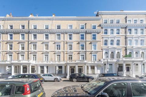 Studio to rent, Elvaston Place, South Kensington, London, SW7